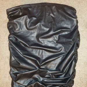Fashion nova faux leather skirt